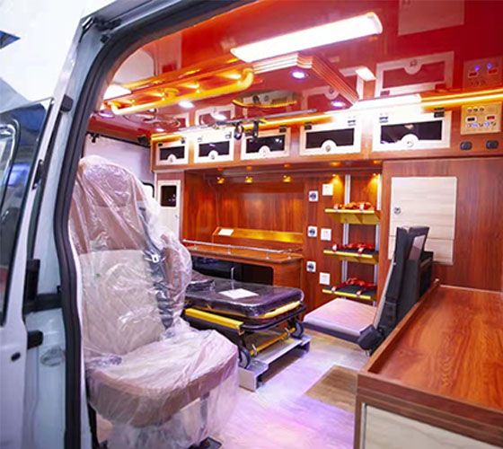 叶县车辆内部展示